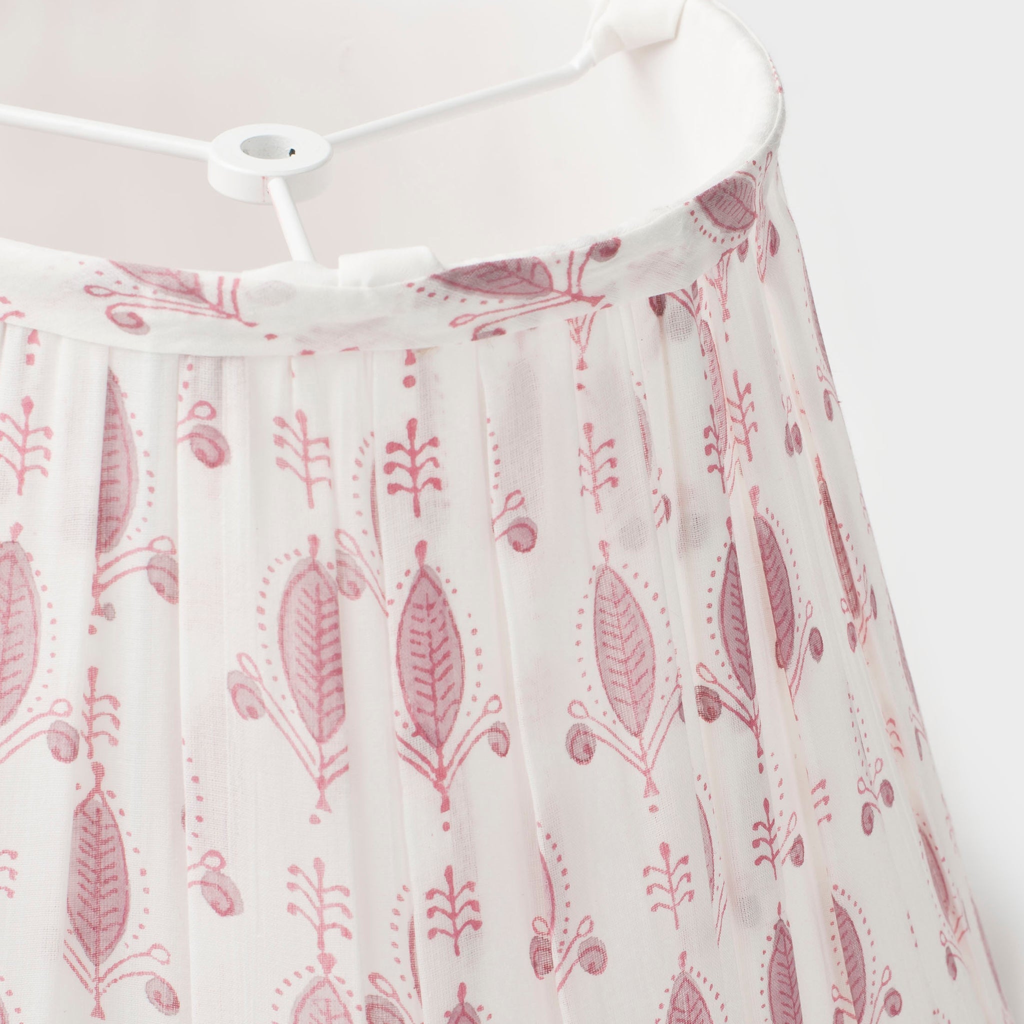 Blokette Scalloped Lamp Shade