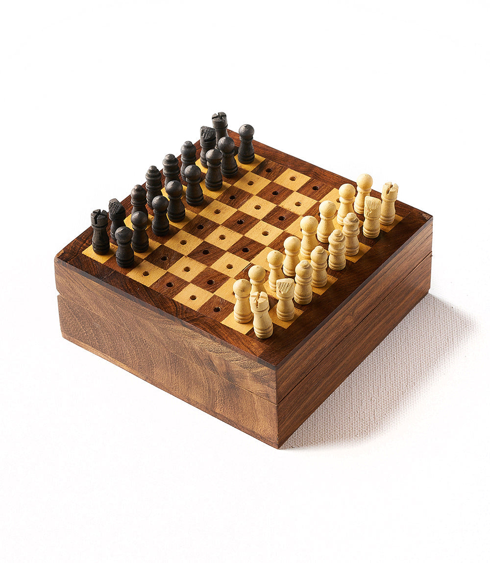 Handcrafted Indian Rosewood Travel Chess Game | Matr Boomie