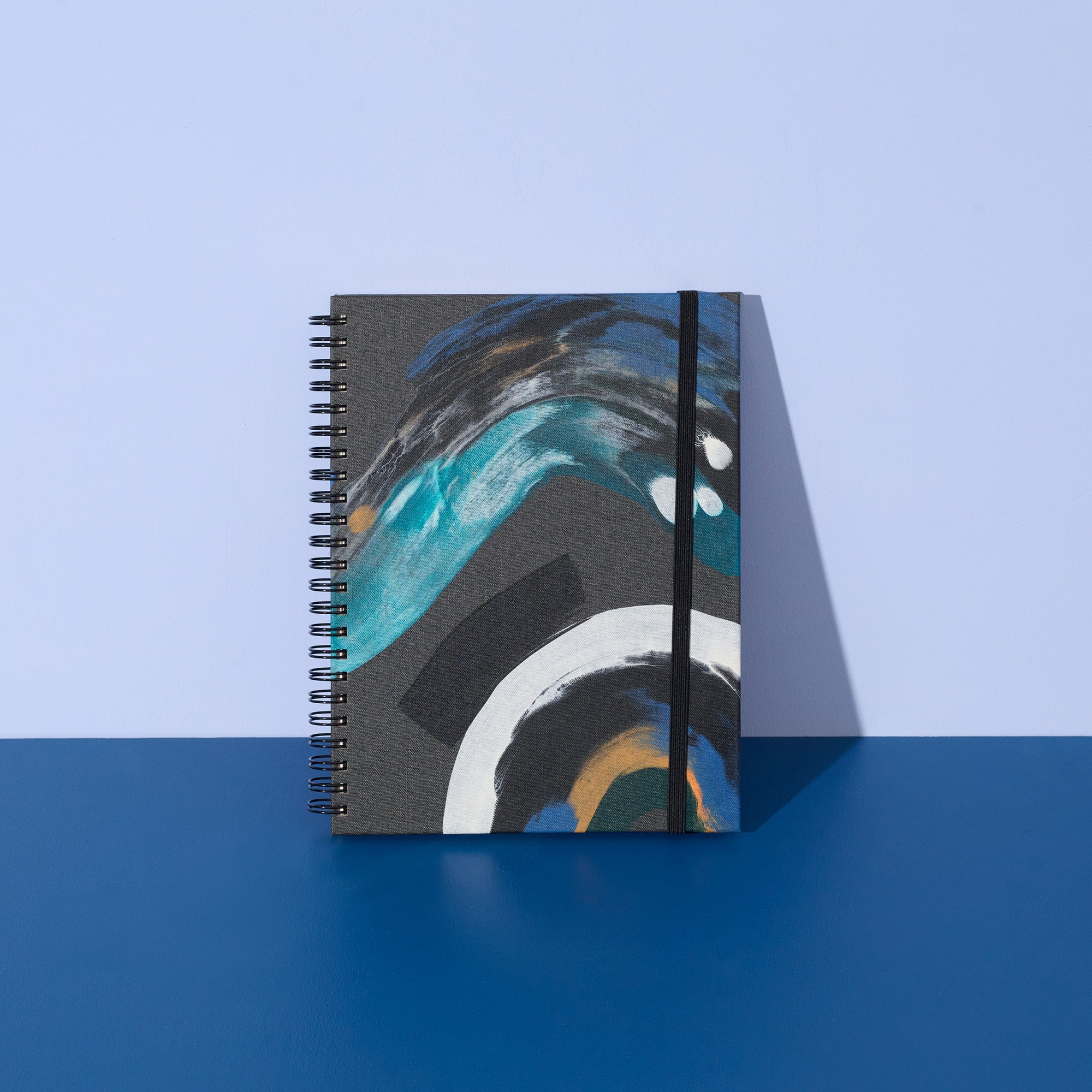 Dorian Medium A5 Notebook