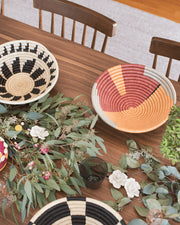 Burst Raffia Plateau