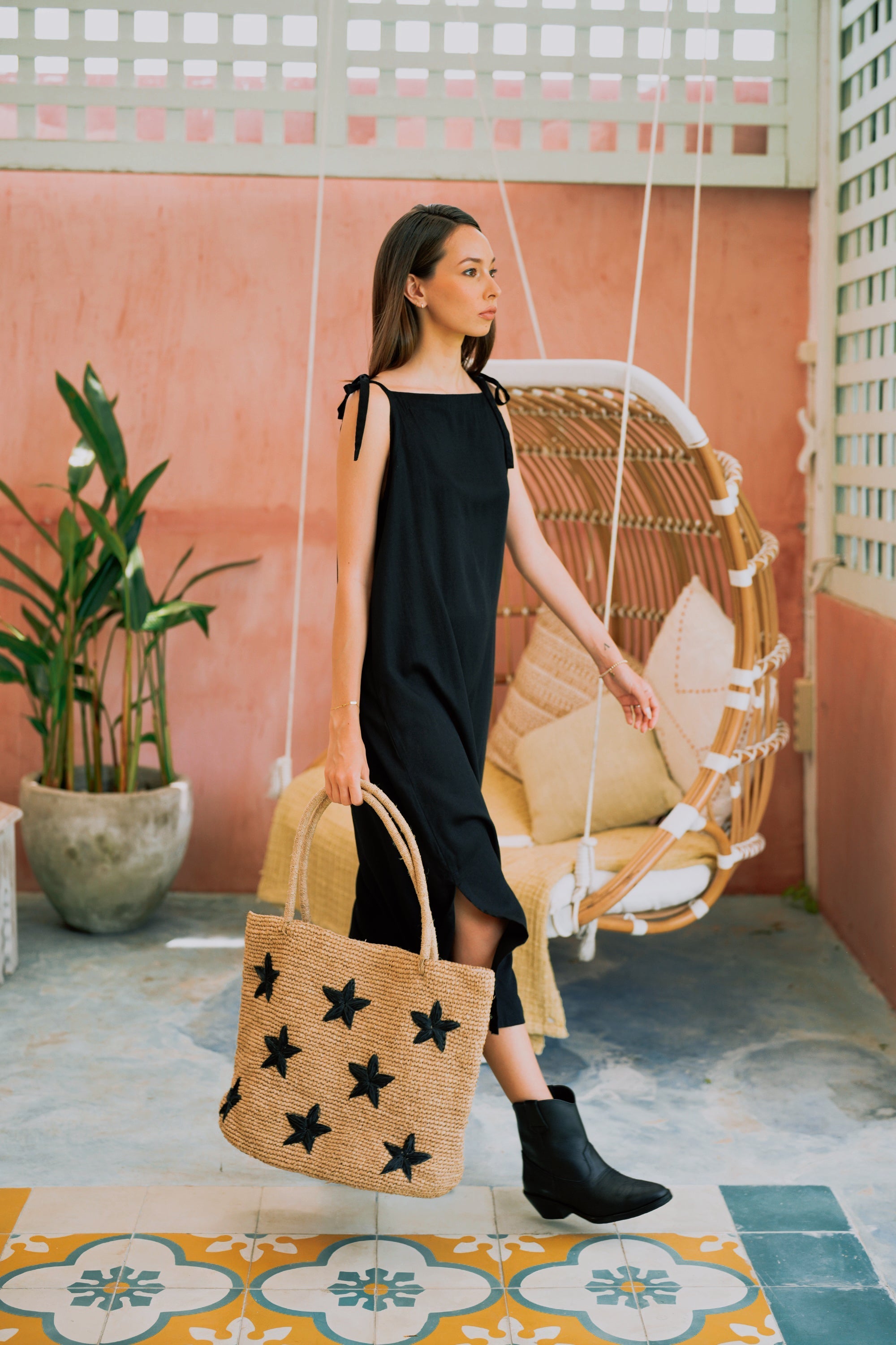Morgan Stars Pattern Raffia Tote