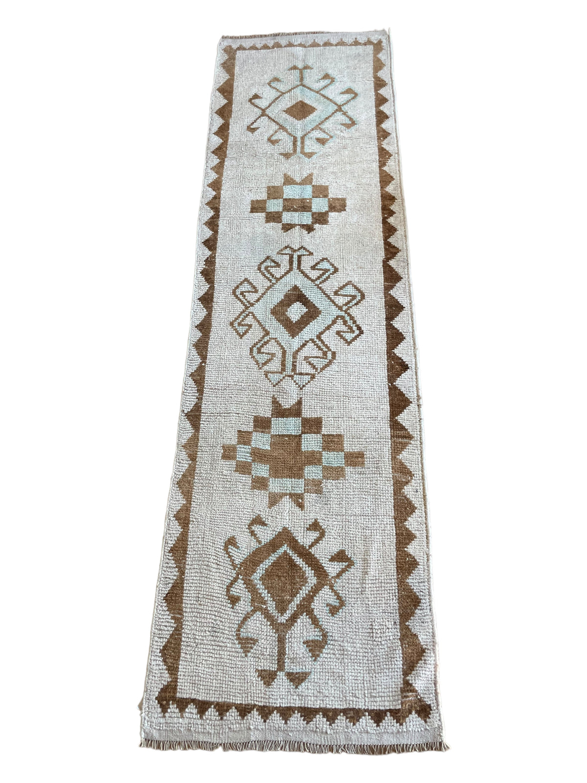 No. 1105 Vintage Herki Runner 3'2” x 11’5”