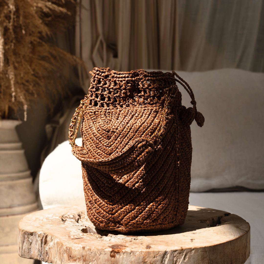 Buckety Raffia Bag