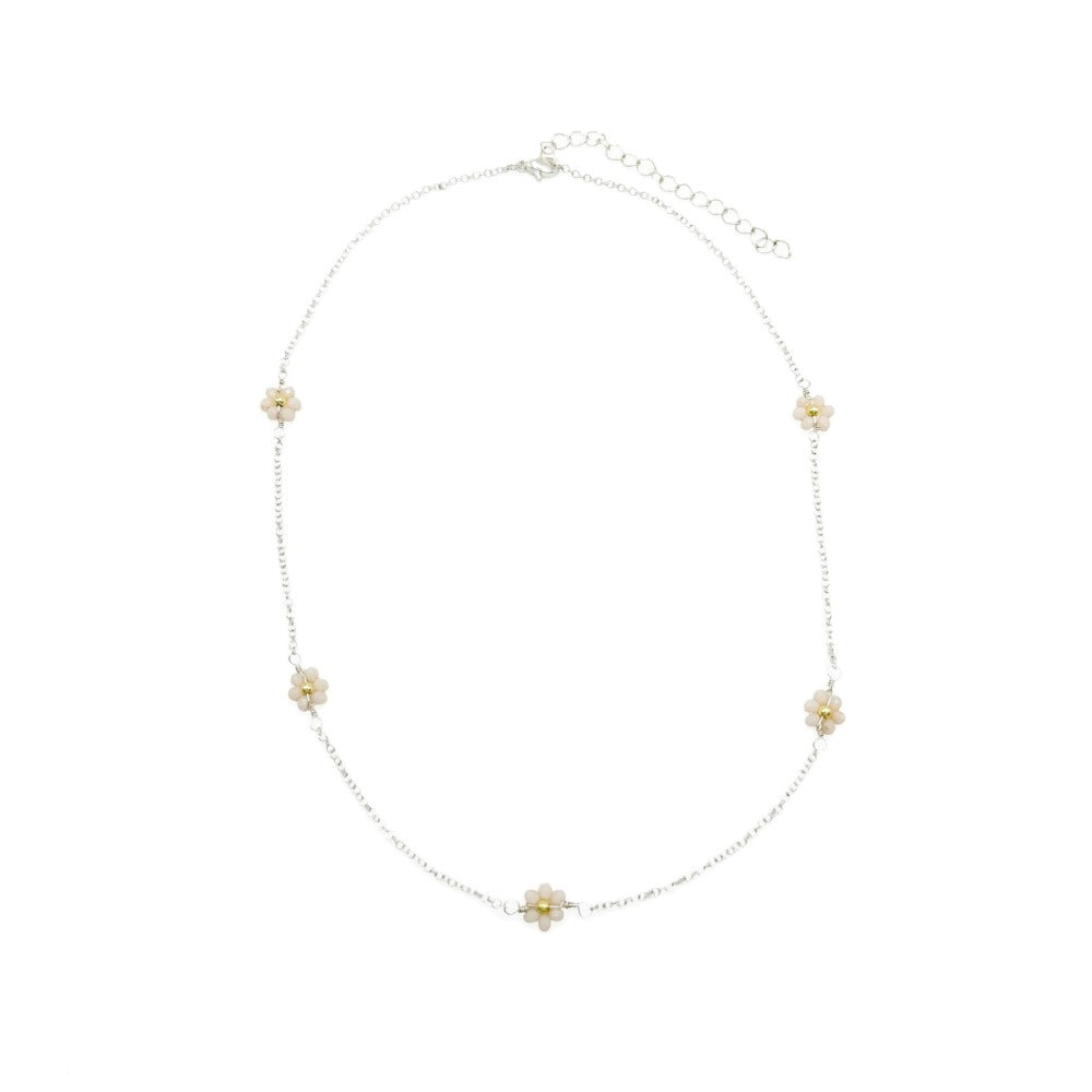 Daisy silver necklace