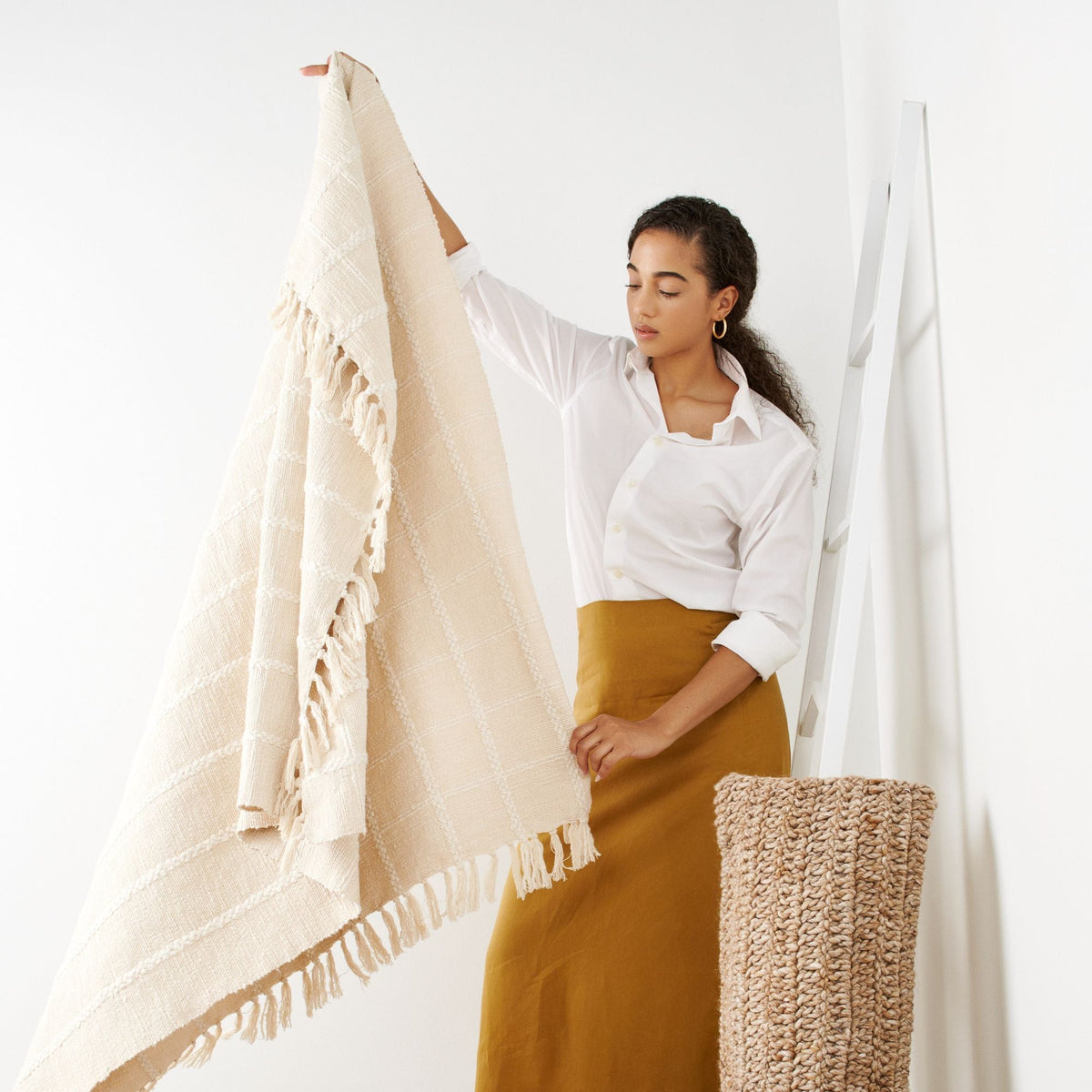 Sea Shell White Textured Checks Handloom Throw