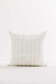 Marguerite in Neptune 24" x 24" Pillow