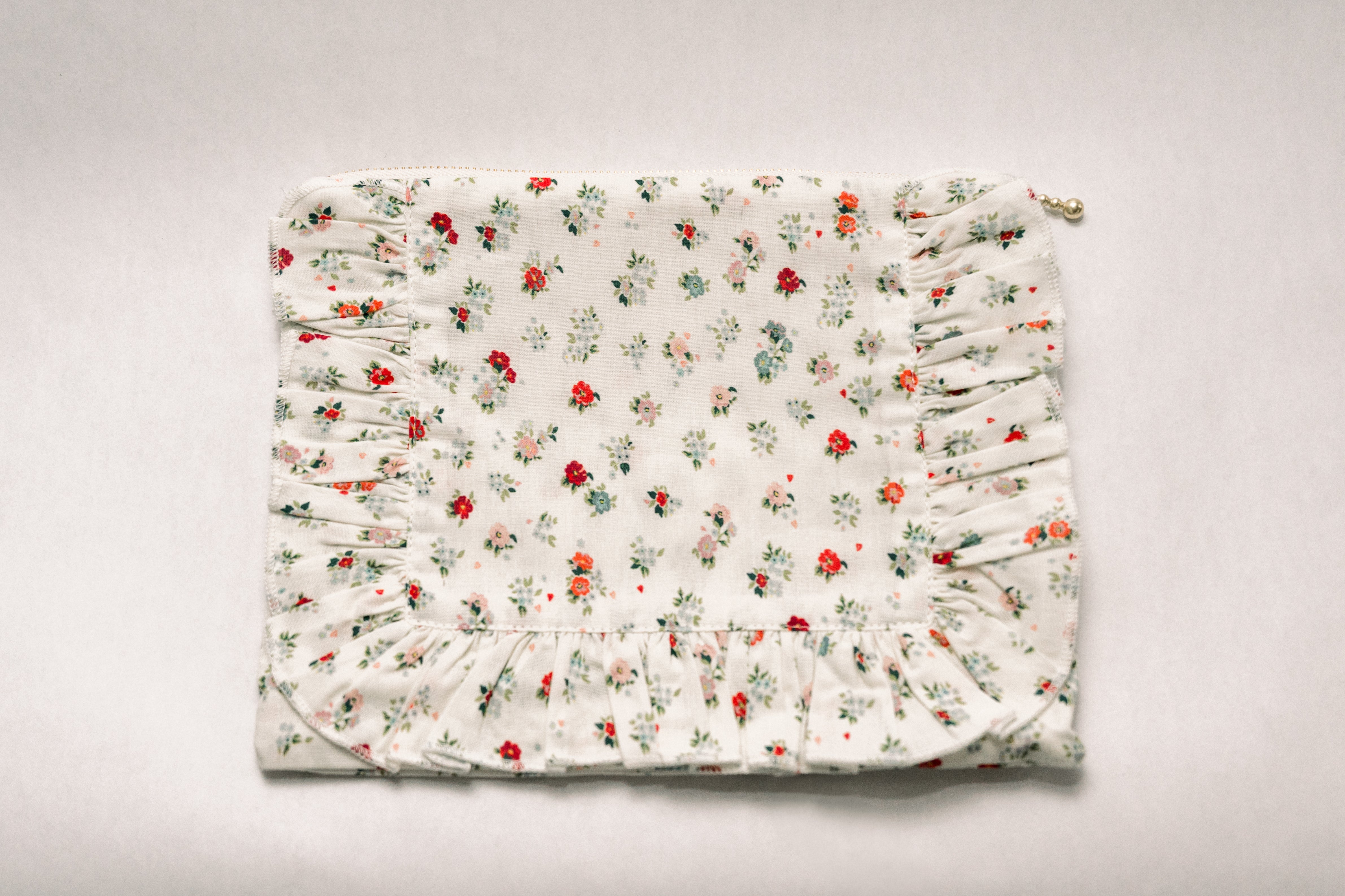 Petite Bouquet | Timeless Floral Ruffle Zipper Pouch