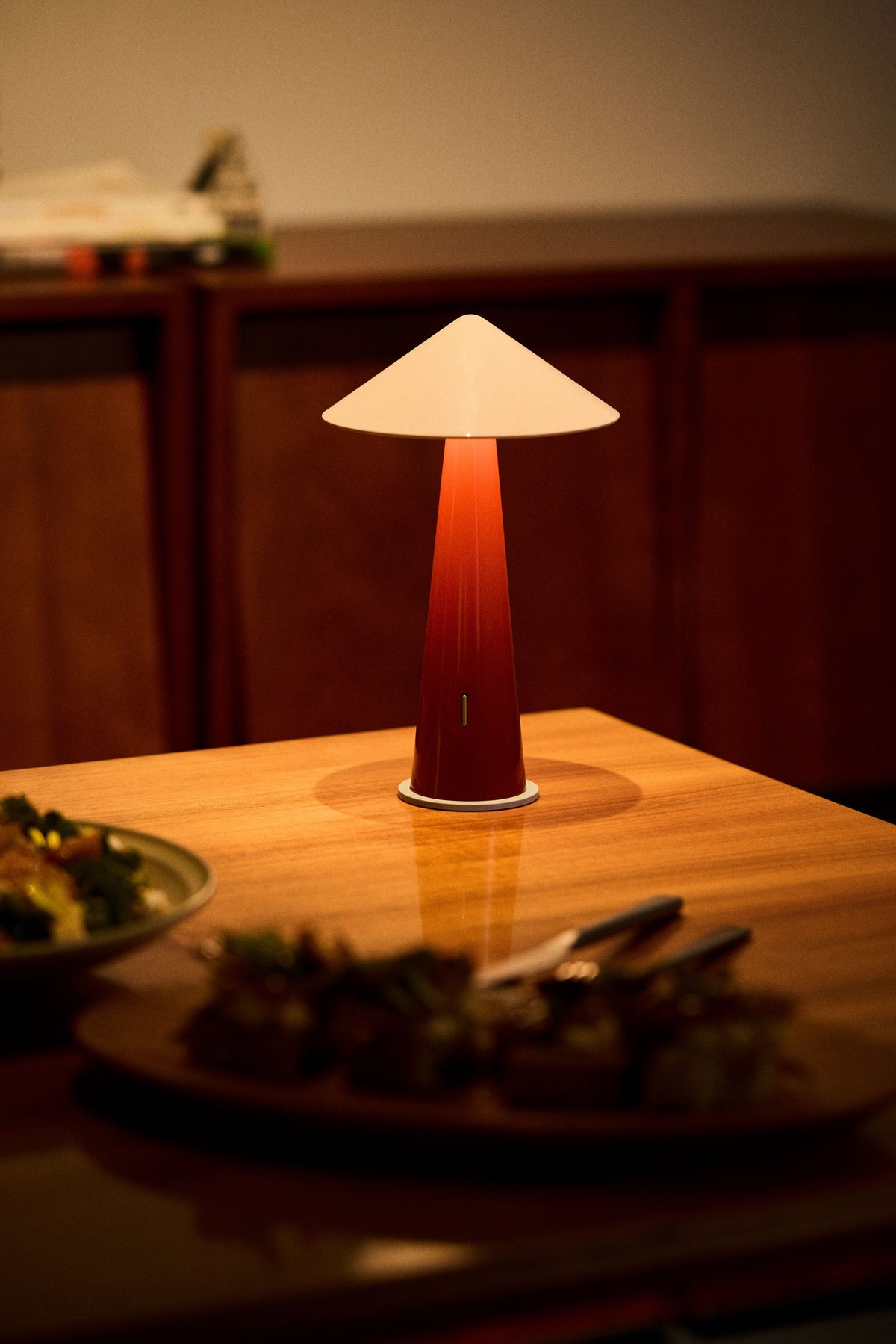 TIPSY Portable lamp - Powder Pink/Dark Red